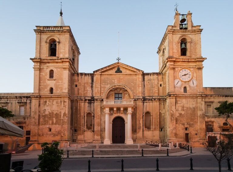 Discover the Co-Cathedral of the Knights of St. John, Malta