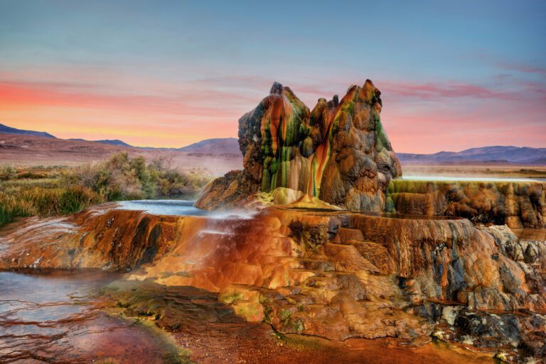 11 Stunning US Locations With Amazing Natural Phenomenon