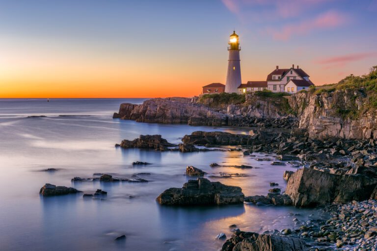 10 Lighthouses You Can Actually Rent