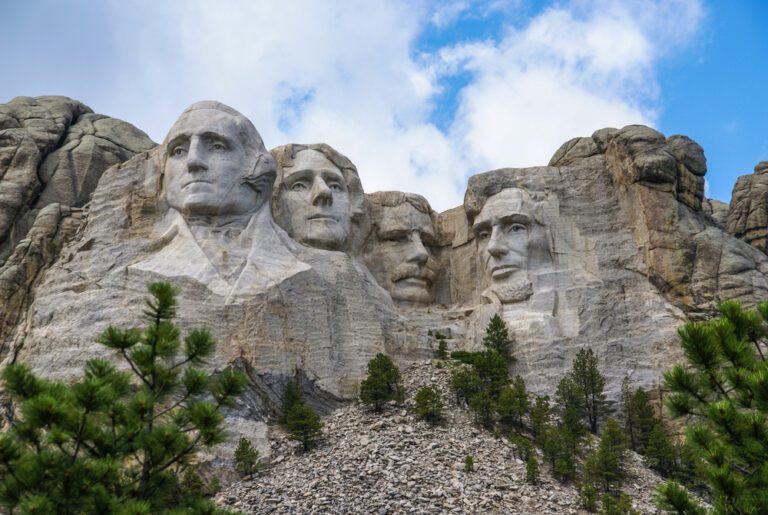 10 Of The Most Iconic Monuments In The US