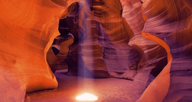 You Won’t Believe These 5 Magical Caves Are in the US